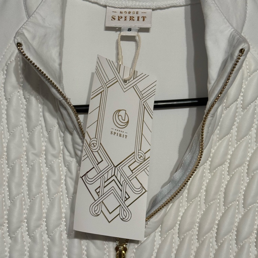 Horse Spirit White Quilted 1/4 zip - Picture 2 of 3
